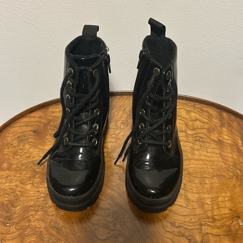 Kids patent lace up combat boots with cozy liner. Size 12.